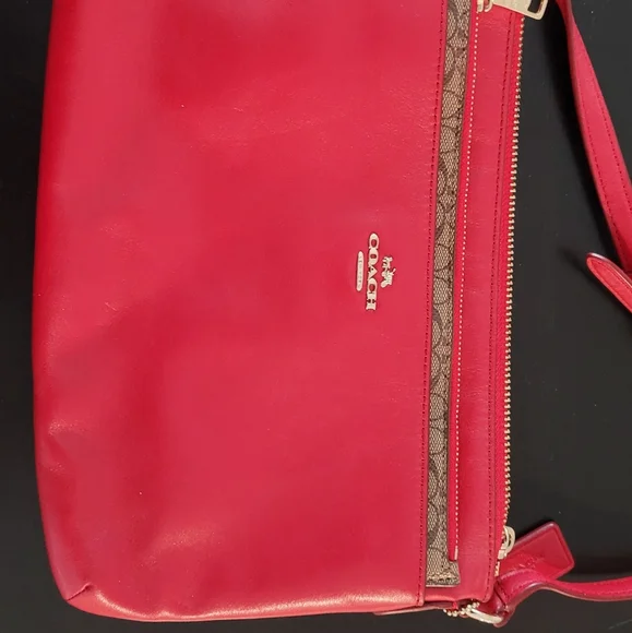 Coach Crossbody - Picture 12 of 12